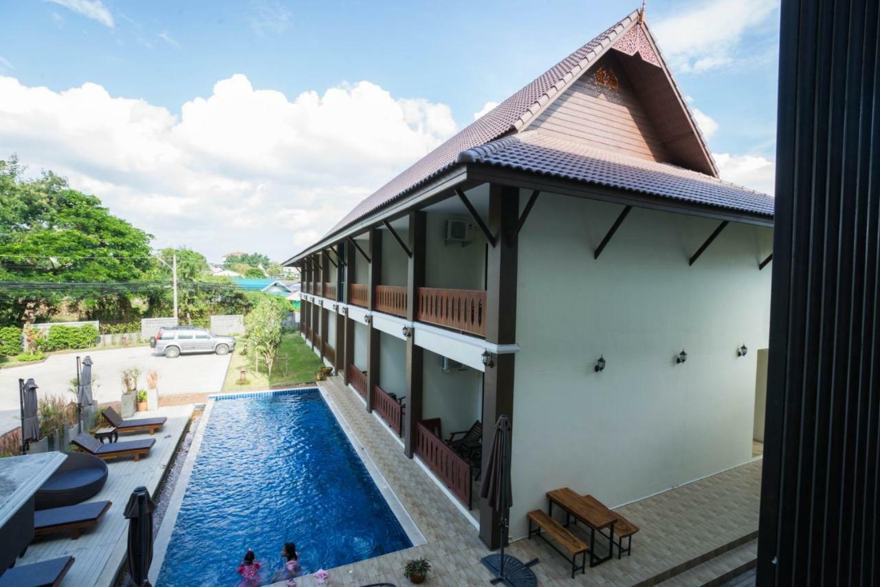 Hotel Sriananpura Chiang Mai Exterior foto
