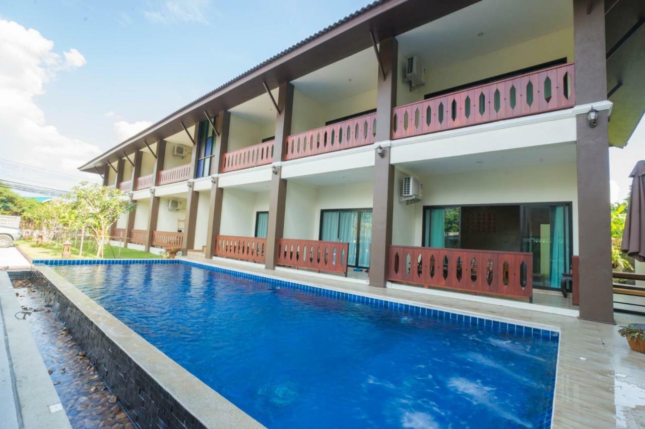 Hotel Sriananpura Chiang Mai Exterior foto